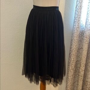 Like new midi length tulle skirt